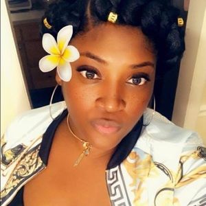 Meet your Posher, Andrea